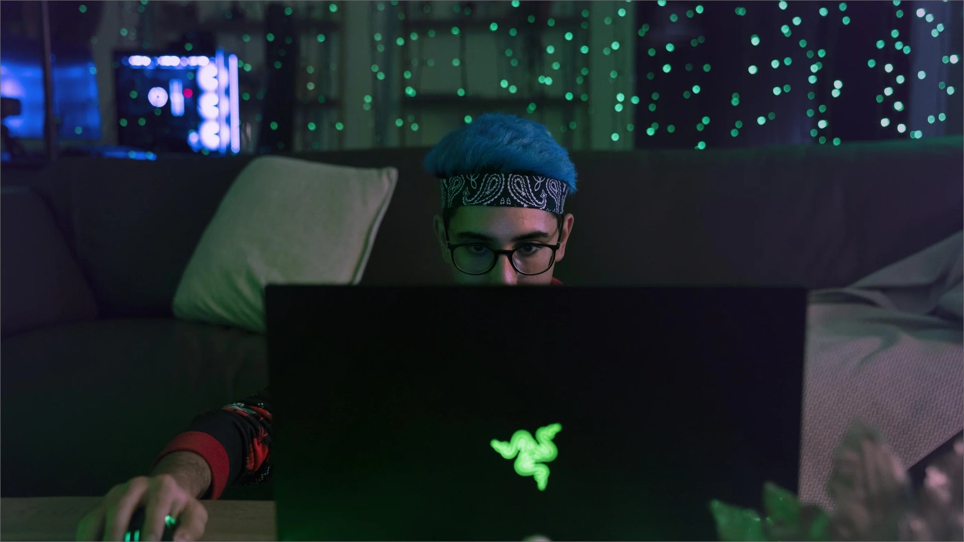Load video: 