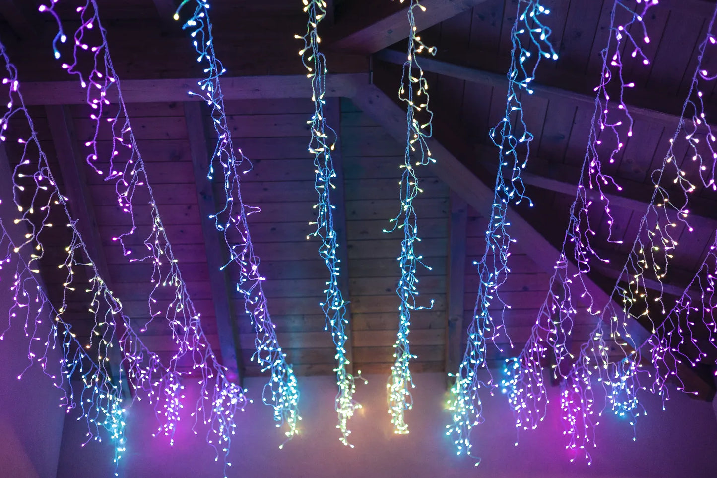 Twinkly Icicle RGBW